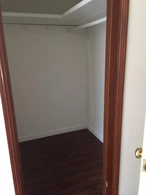 115 N Pass Ave — Photo 3