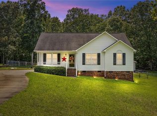 2563 Butterfly Trl, Randleman, NC 27317