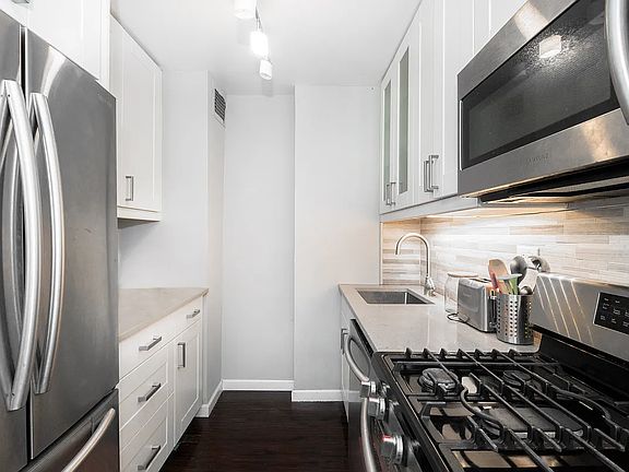 5th image of 392 Central Park W APT 5F