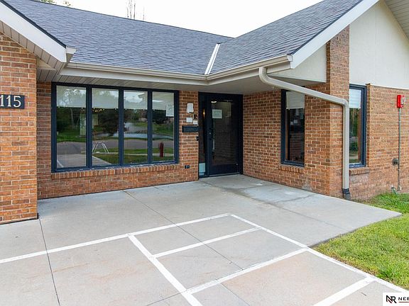 4th image of 1115 Boswell Ave