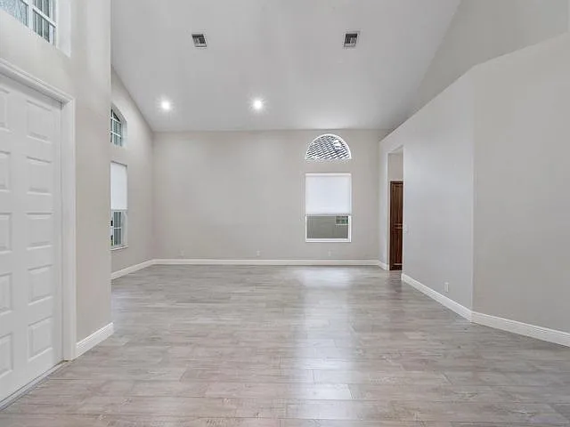 6364 NW 78th Dr — Photo 17