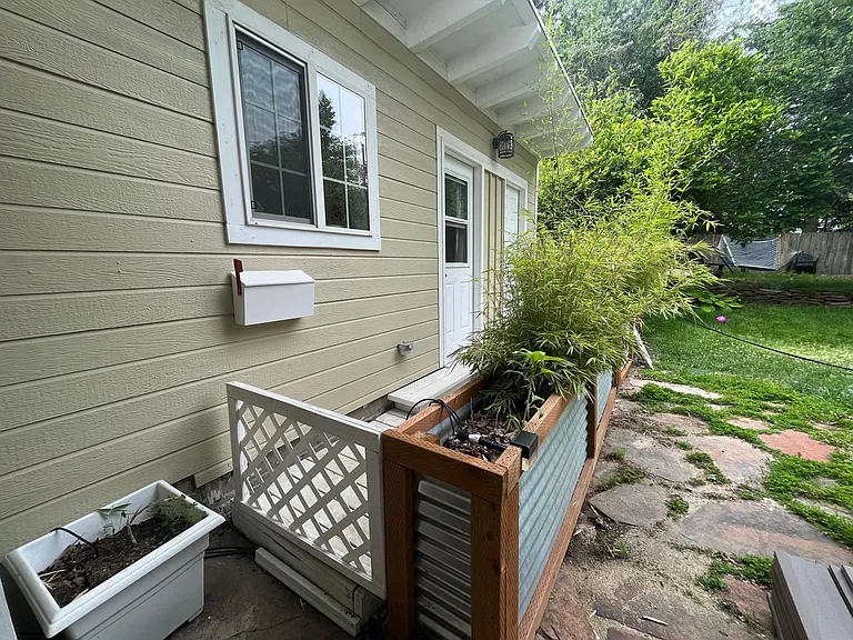 2834 N Heather Pl — Photo 12