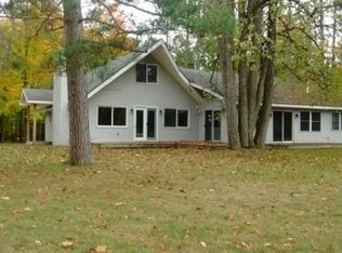 6636 Pebble Beach Dr, Gaylord, MI 49735