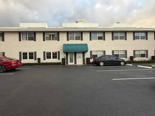 298 SW 6th St, Boca Raton, FL