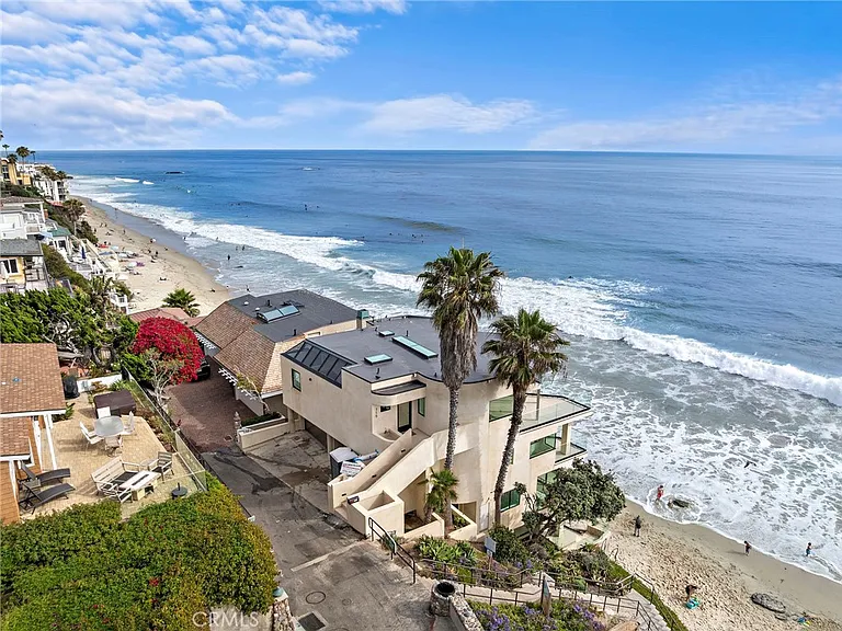 715 Oceanfront Front — Photo 46