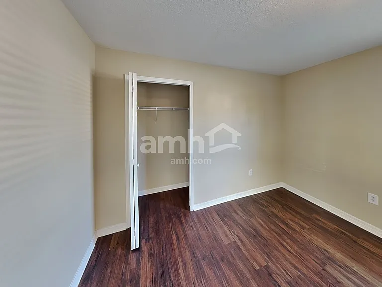 12042 Butler Woods Cir — Photo 19