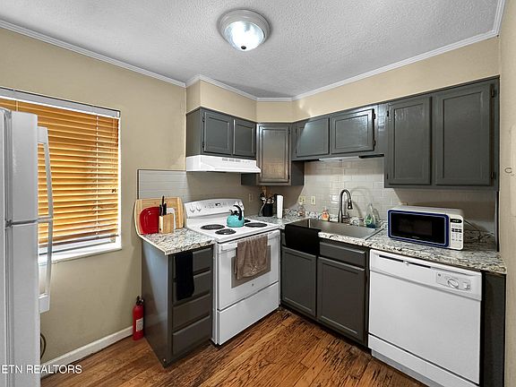 4th image of 2718 Painter Ave APT D100