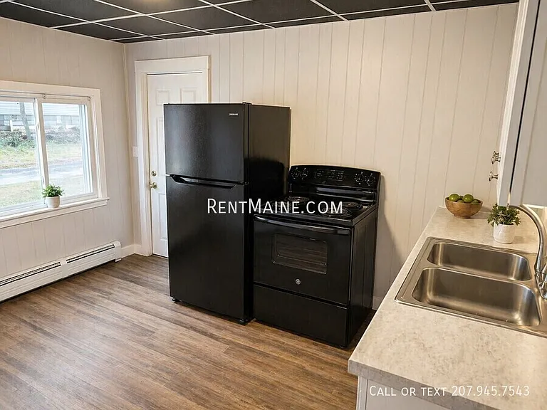 468 Union St #2 — Photo 3