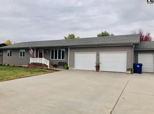 207 Wollmann St, Moundridge, KS 67107