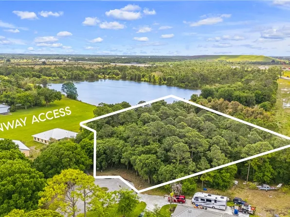 525 Wright Cir, Vero Beach, FL 32968