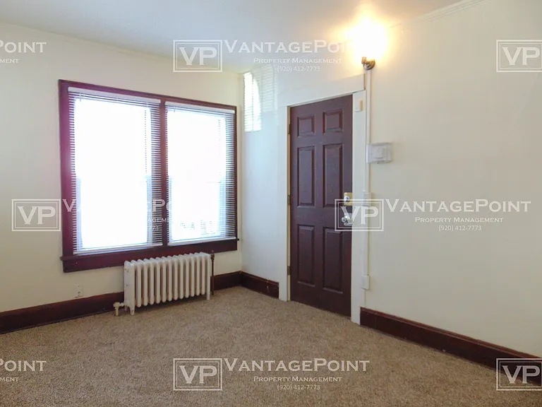 605 W Walnut St #2 — Photo 2