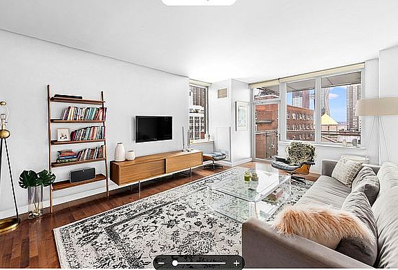 3rd image of 225 E 34th St APT 9B
