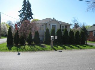 19 Meriline Ave, New Windsor, NY 12553