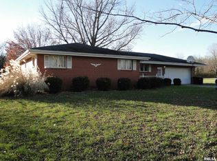 1160 N Coal Rd, Colchester, IL 62326