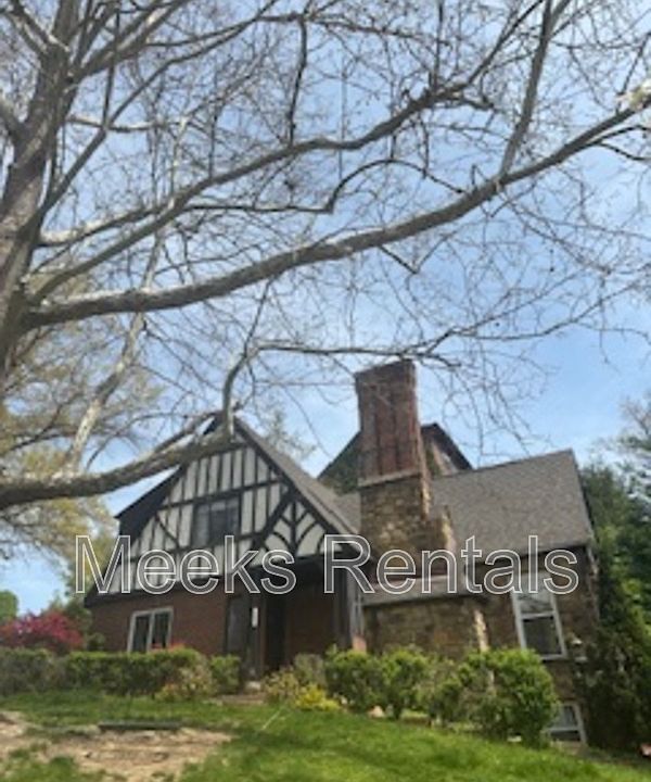 1st image of 402 Holswade Dr