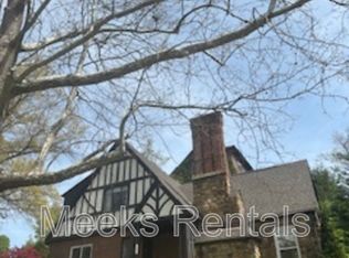 402 Holswade Dr, Huntington, WV 25701