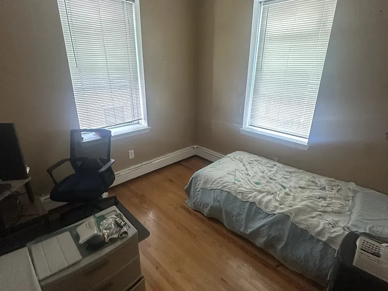 9 Shepherd Ave #2A — Photo 4