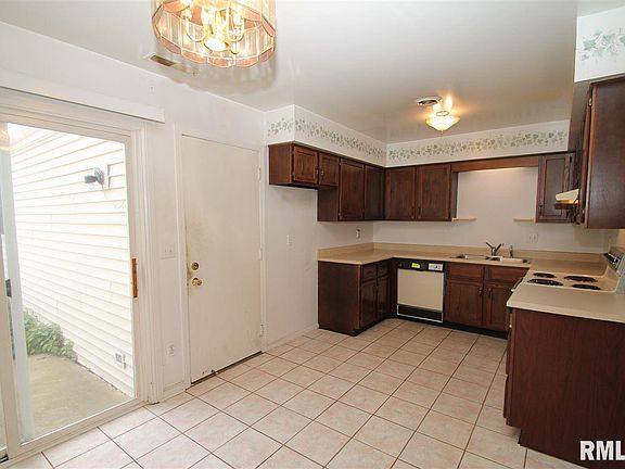 5th image of 3807 W Palmyra Ct