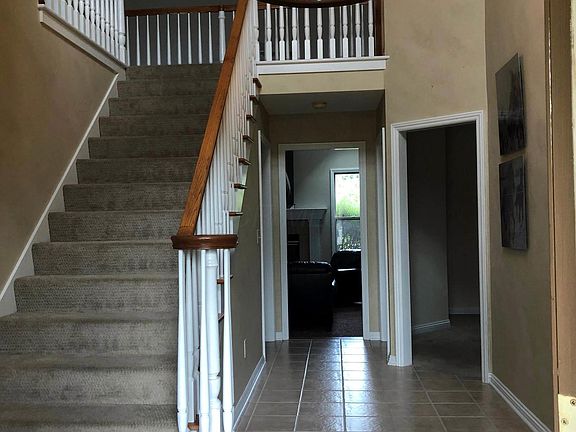 4th image of 2222 Wyndbend Blvd