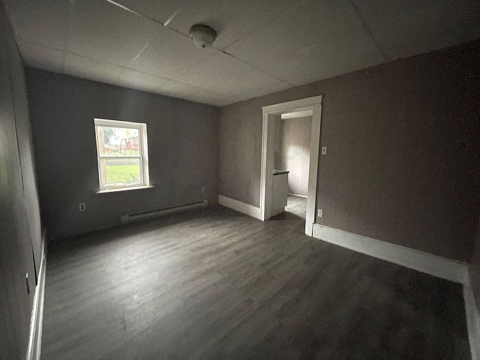 409 W Broad street 409 W Broad St Tamaqua, PA Zillow Apartments for Rent in Tamaqua