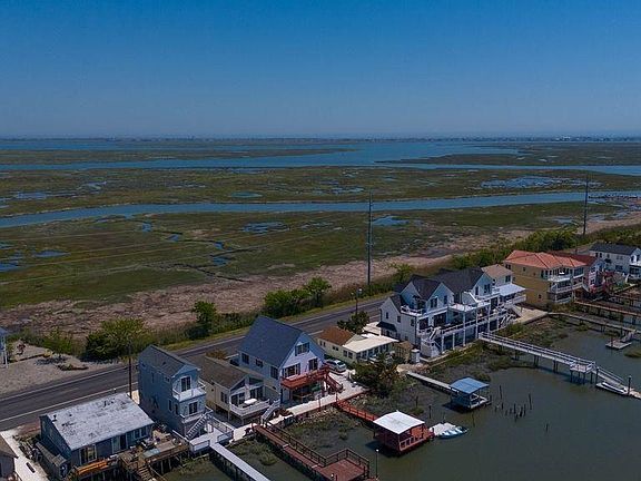 5th image of 759 Stone Harbor Blvd