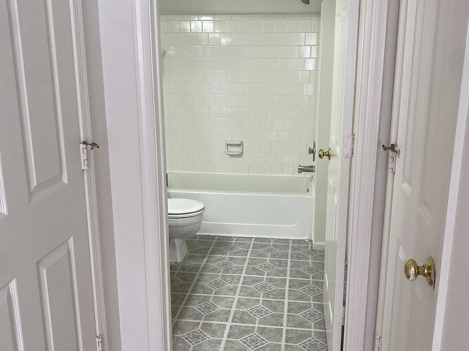 116 Prosperity Ct. #E Leesburg, VA 20175 - 1 — Photo 1