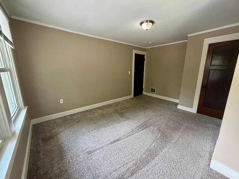 53 Forest Glen Ave — Photo 14