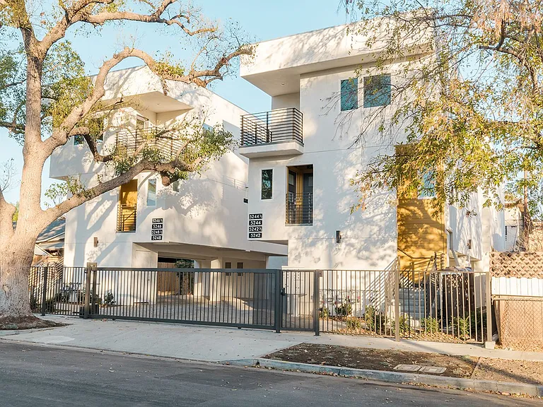 5246 Cleon Ave — Photo 1