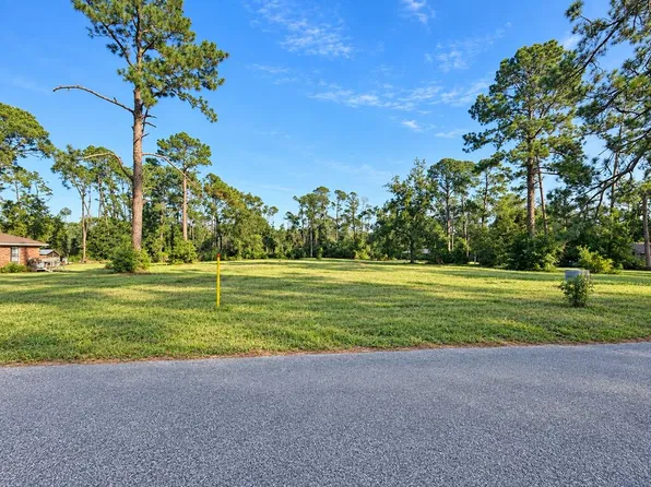 204 Coffee Rd, Douglas, GA 31535