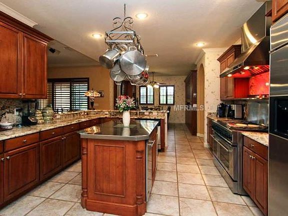 3rd image of 8207 White Swan Ct