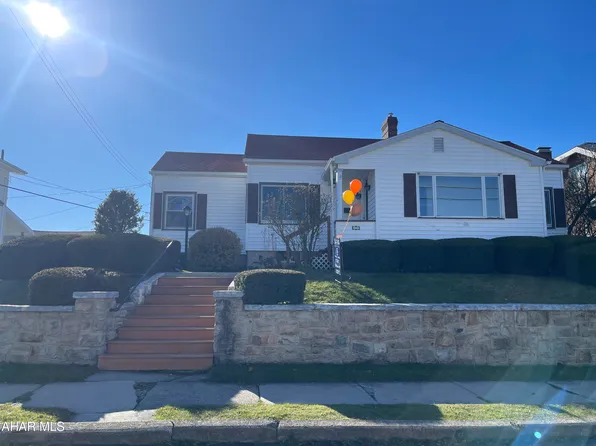 2411 10th St, Altoona, PA 16601