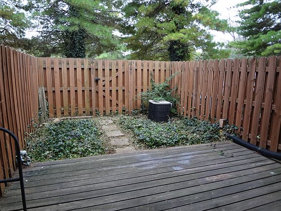 Private deck & back yard