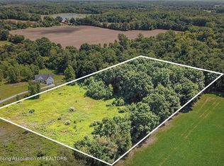 15 Adelines, Fowlerville, MI 48836