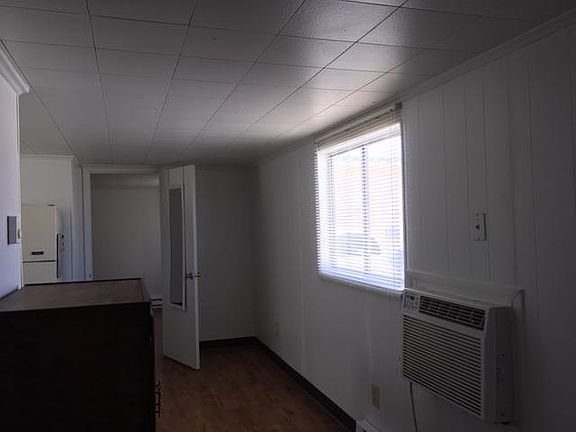 Living Room to Kitchen 