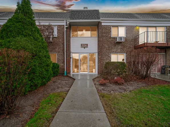 10361 Dearlove Rd APT 1I, Glenview, IL 60025