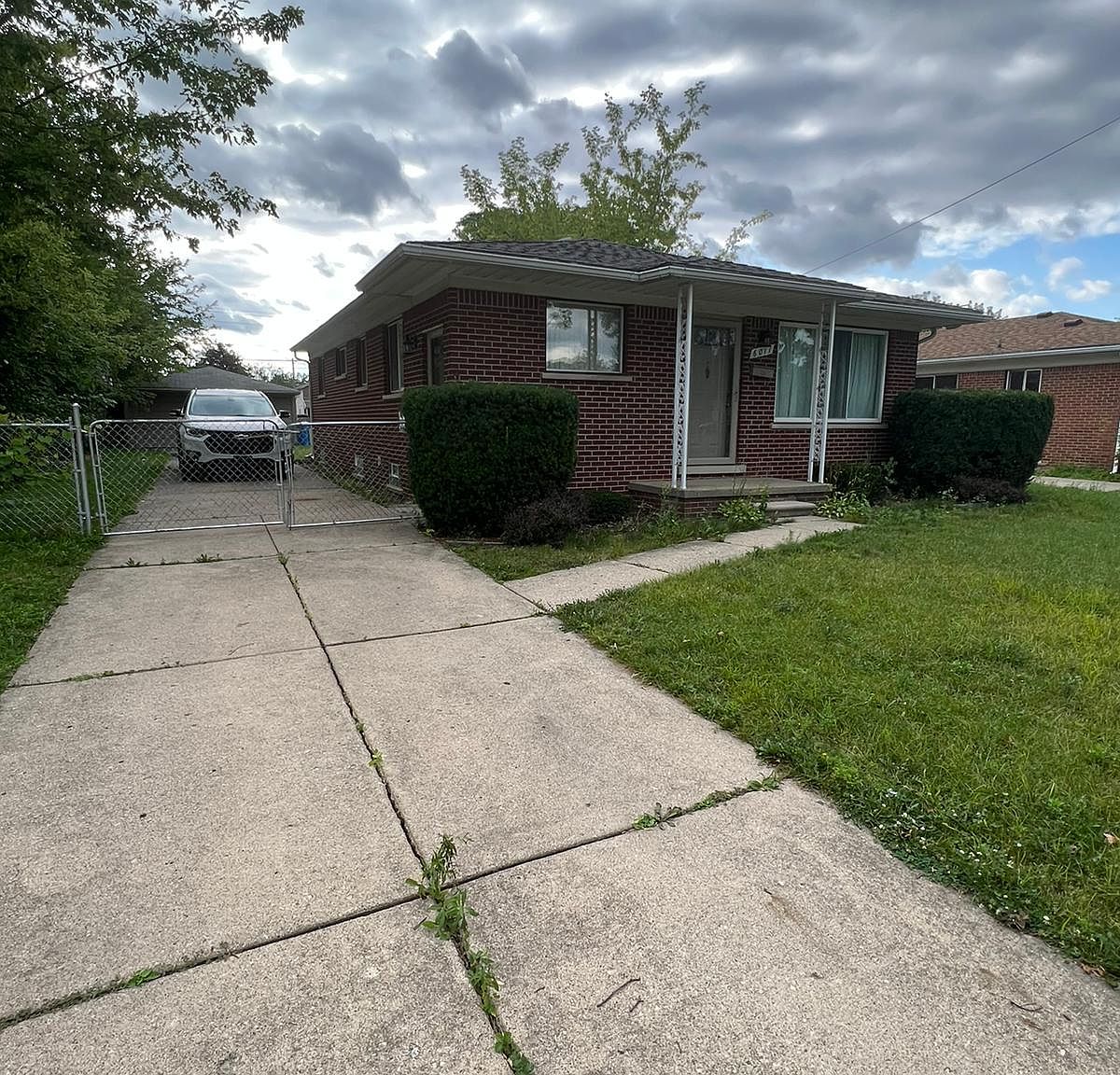 6011 N Evangeline St, Dearborn Heights, MI 48127 Zillow