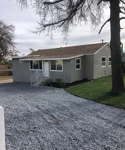 17985 Grand Ave — Photo 6