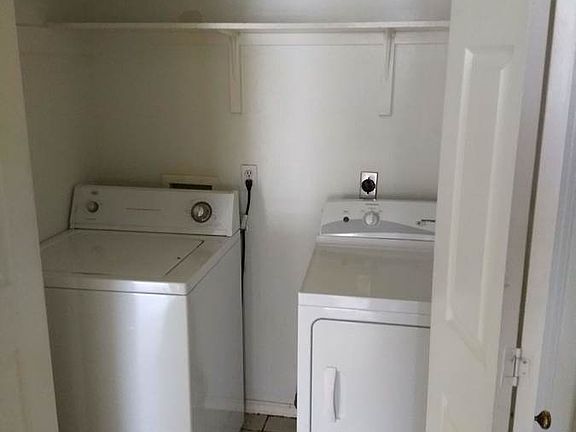 4th image of 105/107 Crest Dr