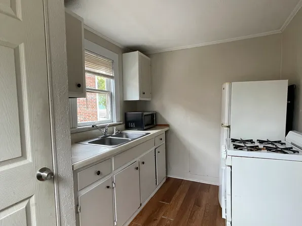 211 Bryan St #1/2, Denton, TX 76201