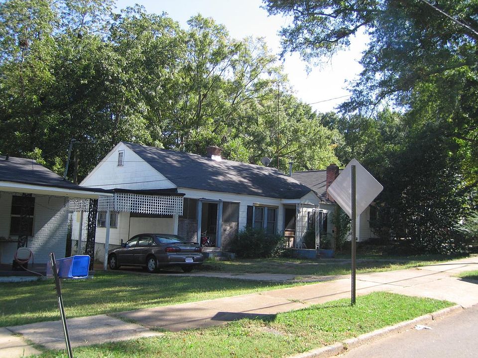 2nd image of 411 Alford St