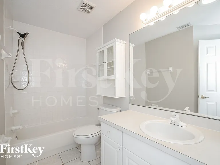 4301 Larrys Lagoon — Photo 13