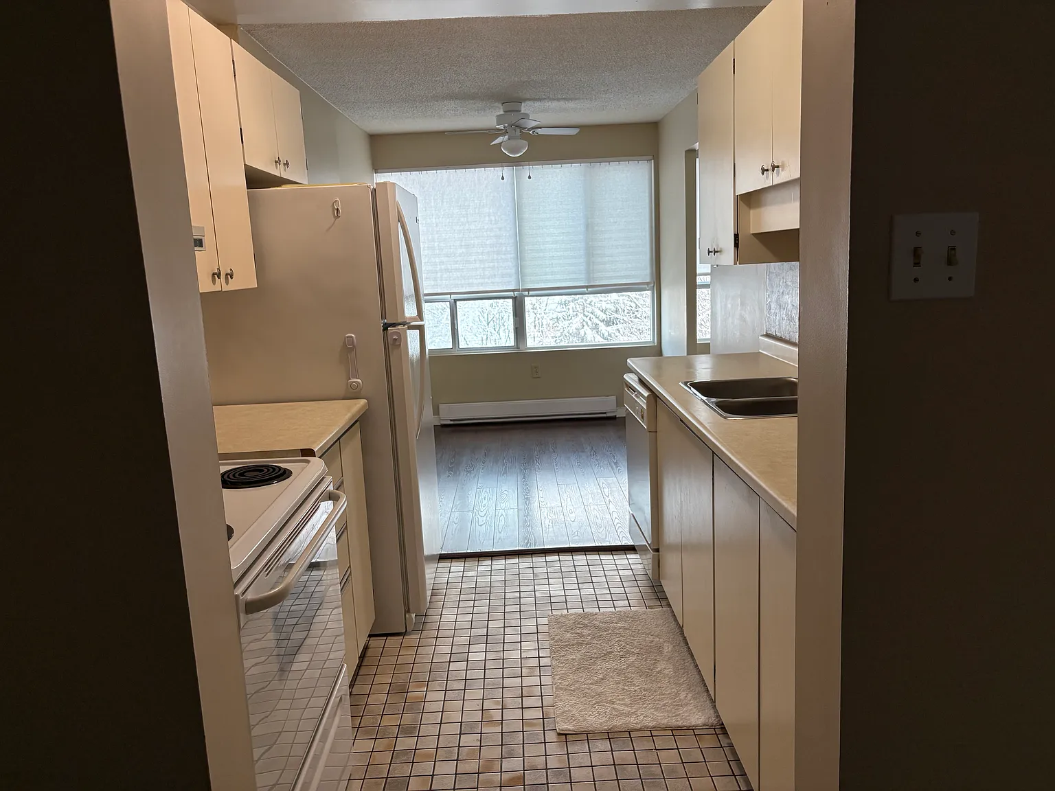 600 Grenfell Drive London — Photo 4