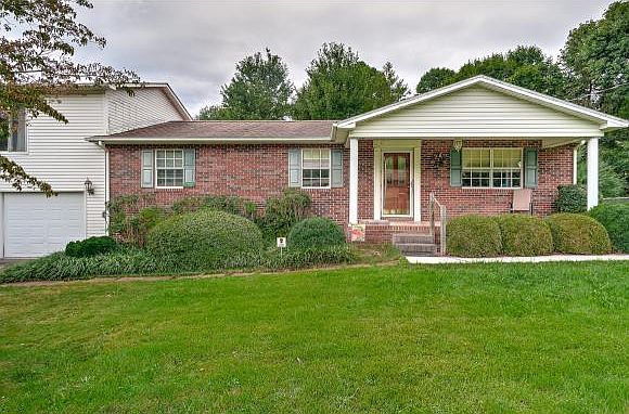 1st image of 106 Mountcrest Dr