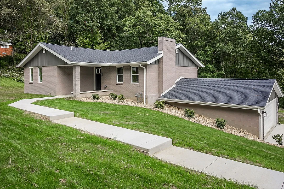 2392 Ridge Road Ext photo 1