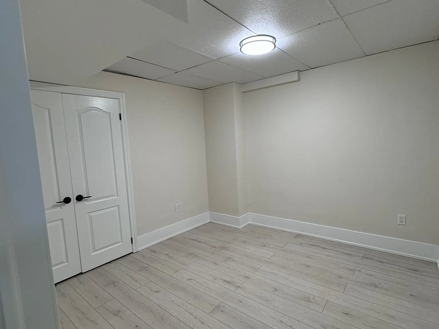 3 bed, $1,699 — Photo 2