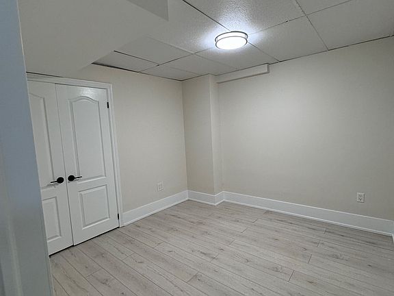 2nd image of 35 Asterwind Cres