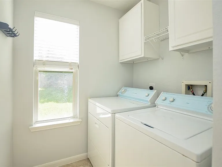 2219 Gable Hollow Ln — Photo 47