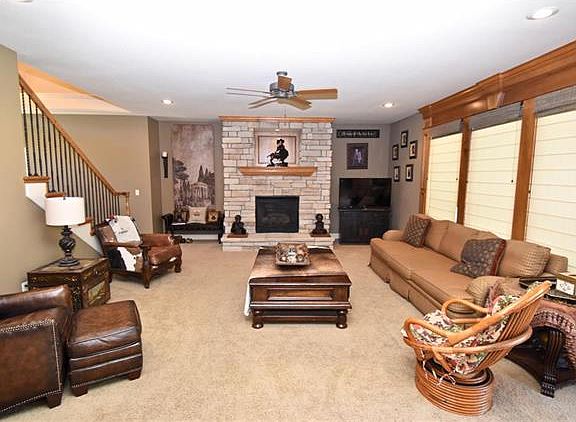 3rd image of 14324 Ballentine St