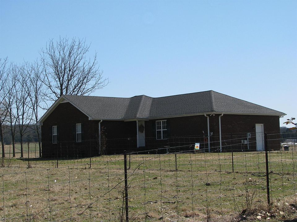 2nd image of 1670 Carthage Hwy