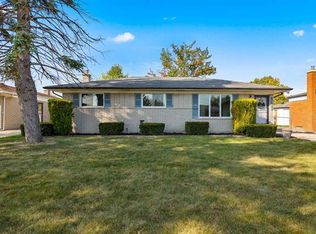 33563 Stonewood Dr, Sterling Heights, MI